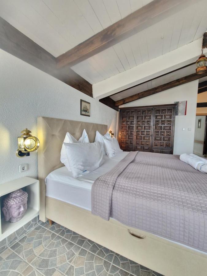 Luxury Apartments Silva With Sea View Okrug Gornji Exterior foto