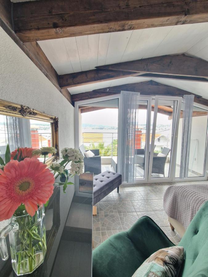 Luxury Apartments Silva With Sea View Okrug Gornji Exterior foto
