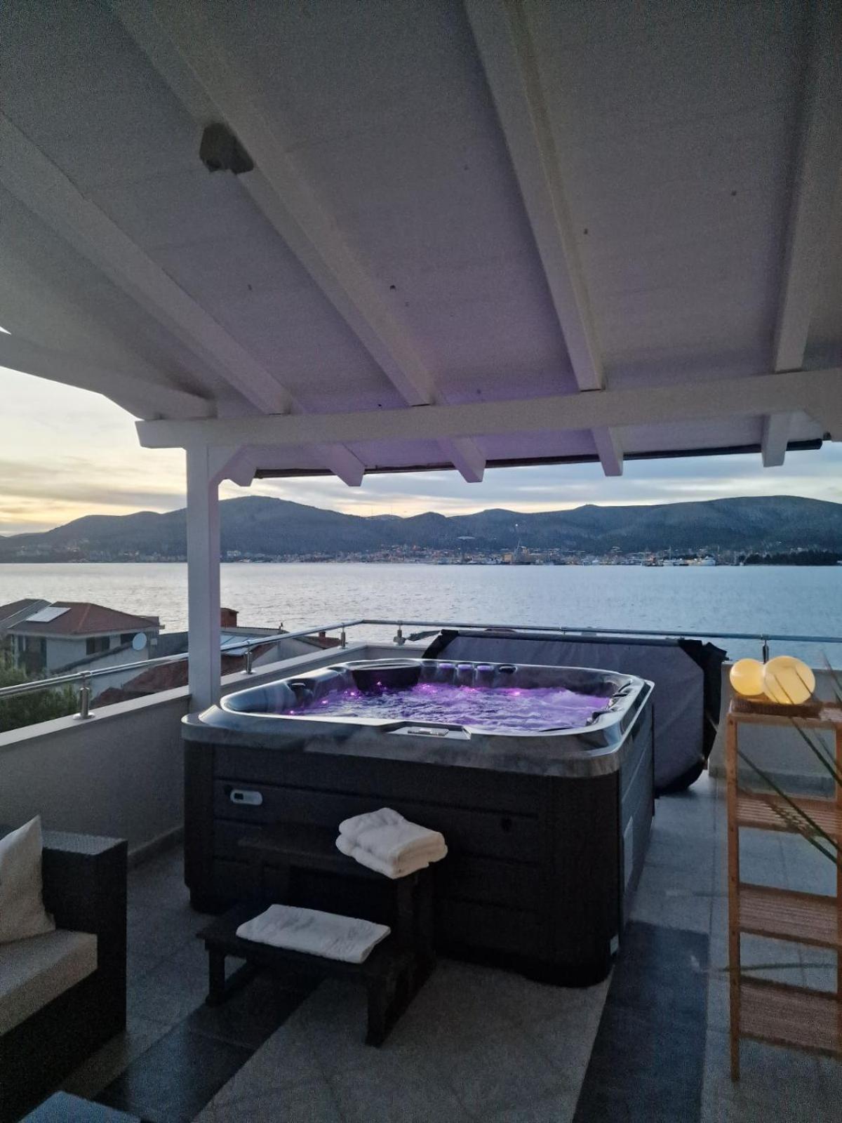 Luxury Apartments Silva With Sea View Okrug Gornji Exterior foto