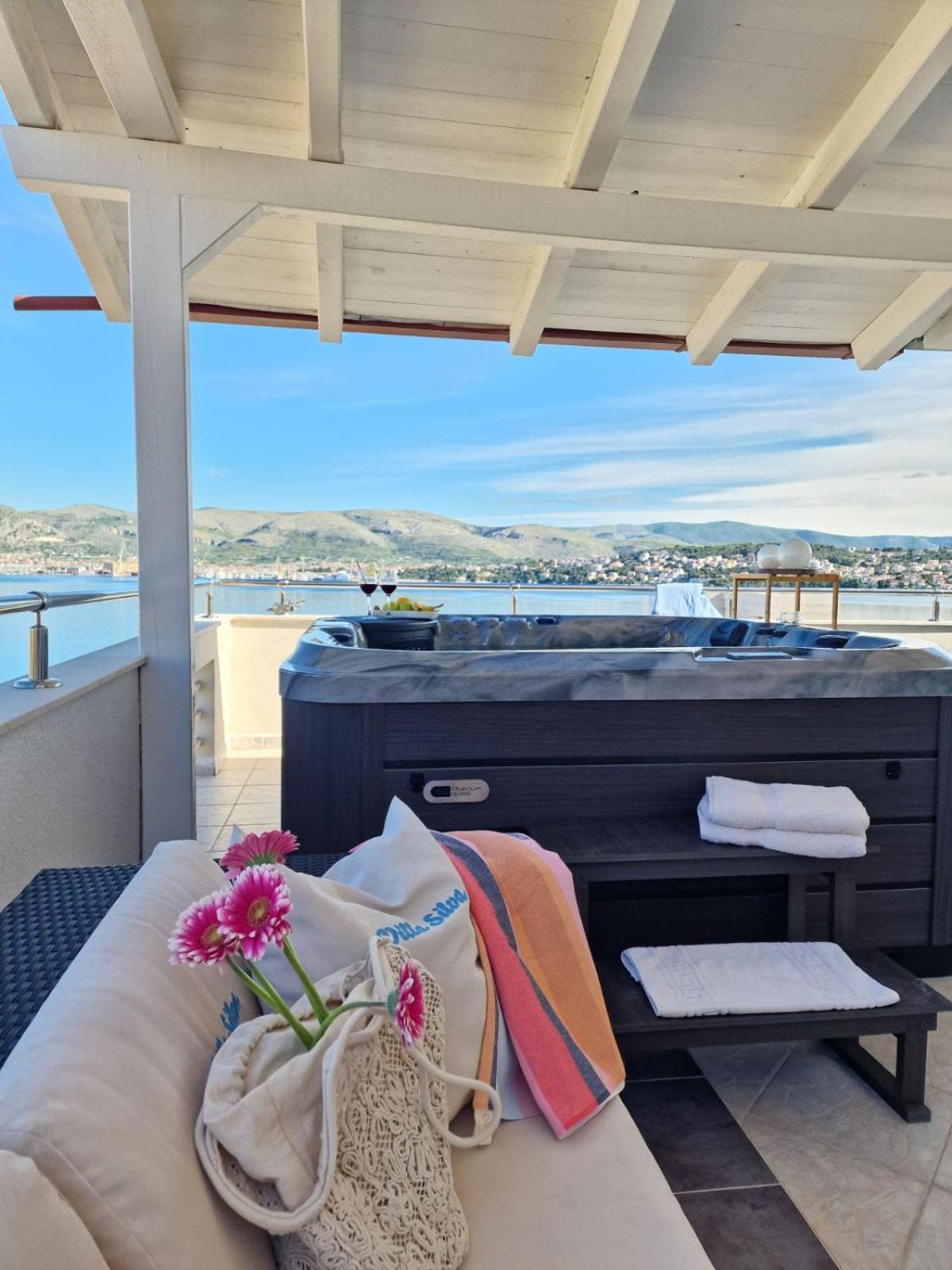 Luxury Apartments Silva With Sea View Okrug Gornji Exterior foto