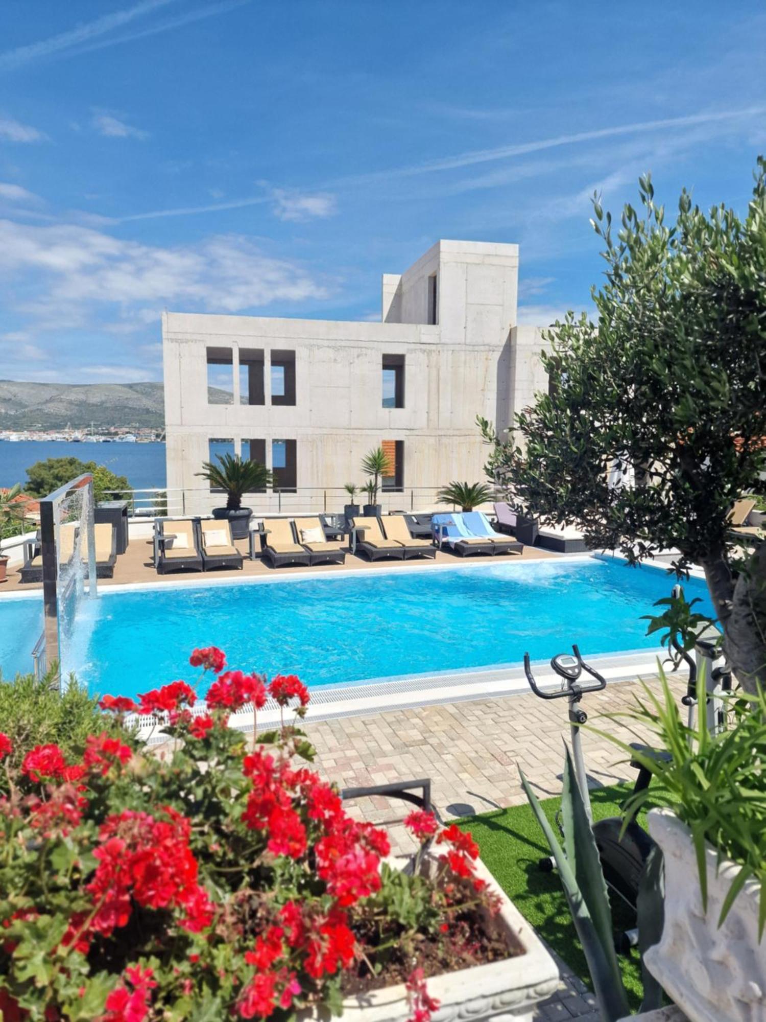 Luxury Apartments Silva With Sea View Okrug Gornji Exterior foto