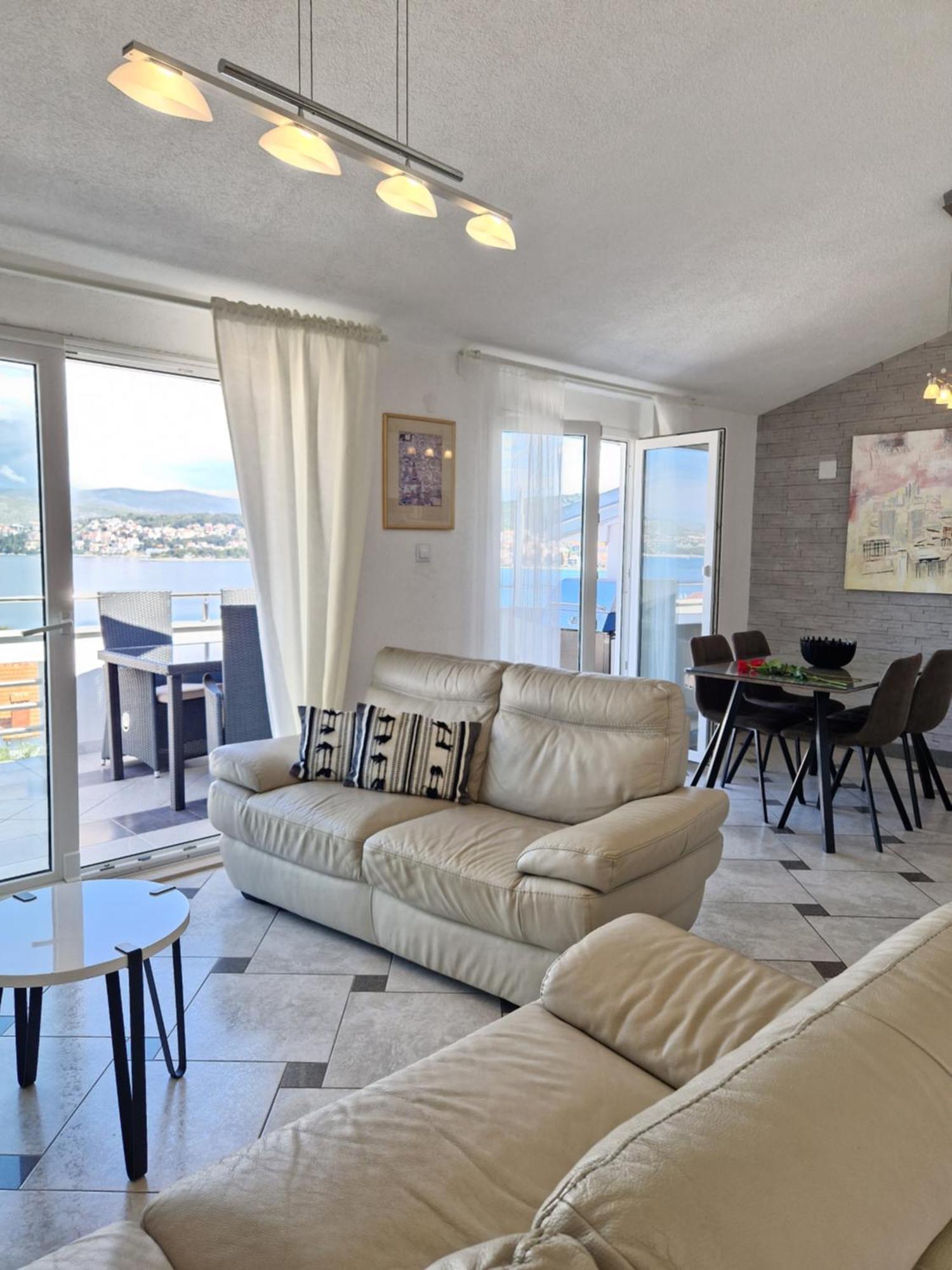 Luxury Apartments Silva With Sea View Okrug Gornji Zimmer foto
